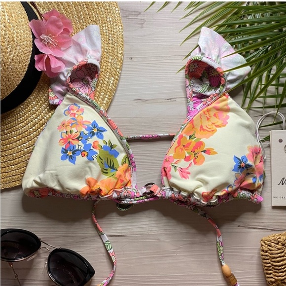 Maaji Pirouette Bikini Top - Picture 10 of 10